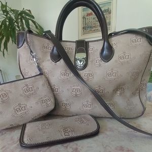 Dooney & Bourke large tote-Brown signature canvas